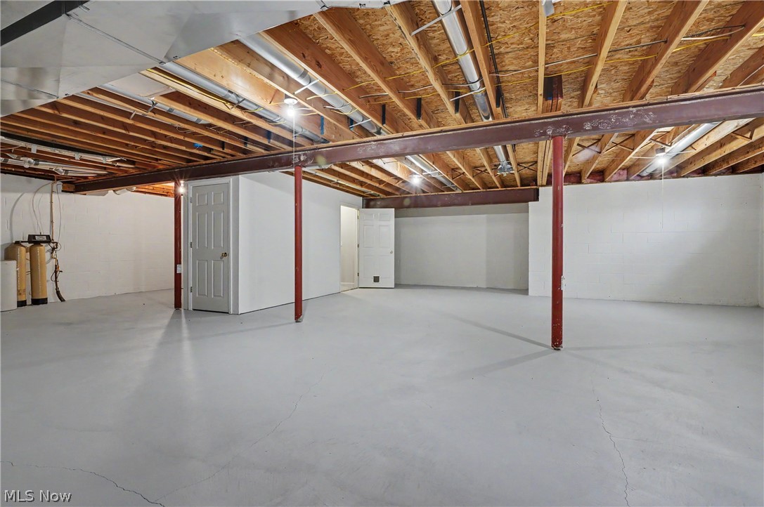 478 Kings Court Copley OH 44321