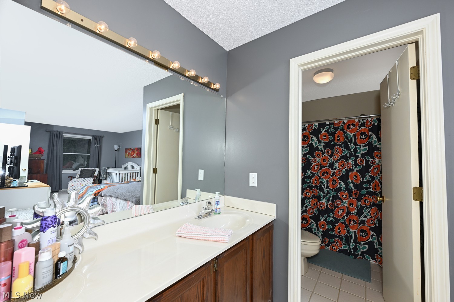 1880 Indian Hills Trail Akron OH 44313