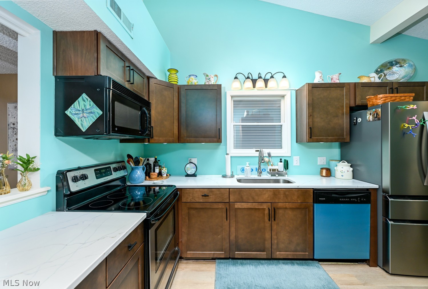 1880 Indian Hills Trail Akron OH 44313