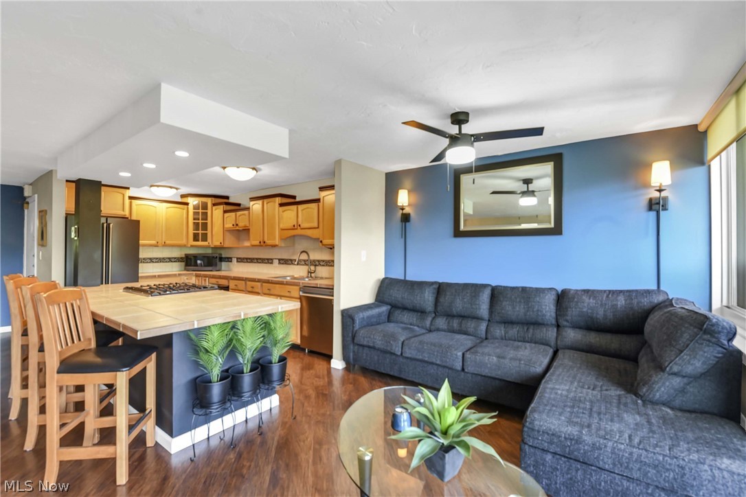 12900 Lake Avenue Lakewood OH 44107