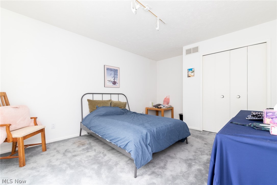 14 Waterford Lane Beachwood OH 44122