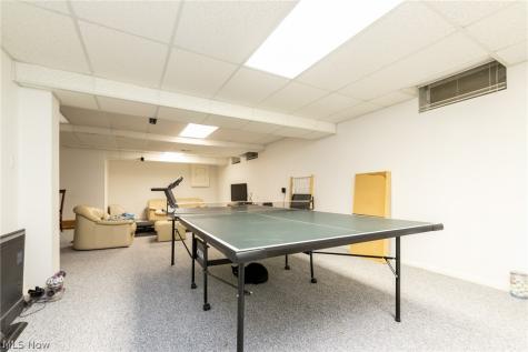 14 Waterford Lane Beachwood OH 44122