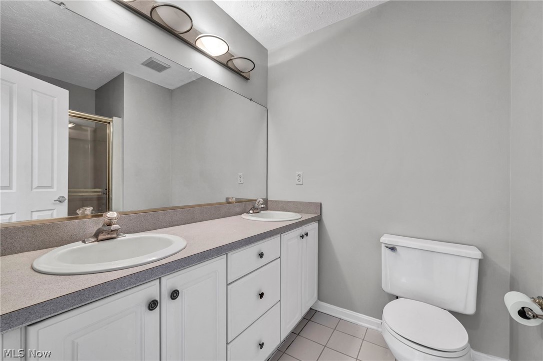 264 Vista Circle North Olmsted OH 44070
