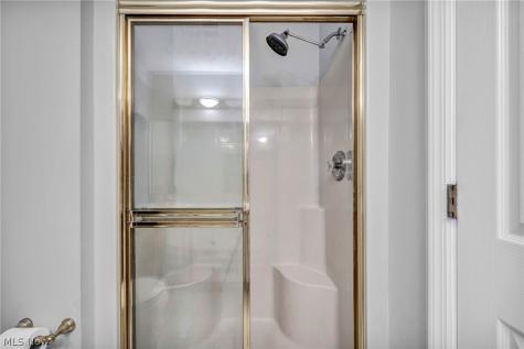264 Vista Circle North Olmsted OH 44070