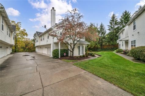 264 Vista Circle North Olmsted OH 44070