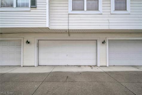 264 Vista Circle North Olmsted OH 44070