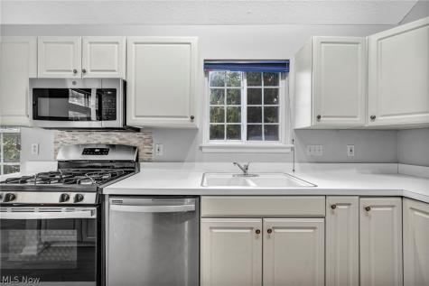 264 Vista Circle North Olmsted OH 44070