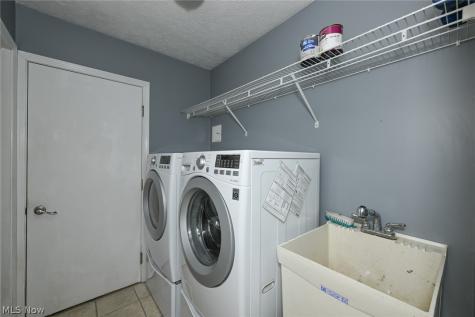 7121 W Cross Creek Trail Brecksville OH 44141