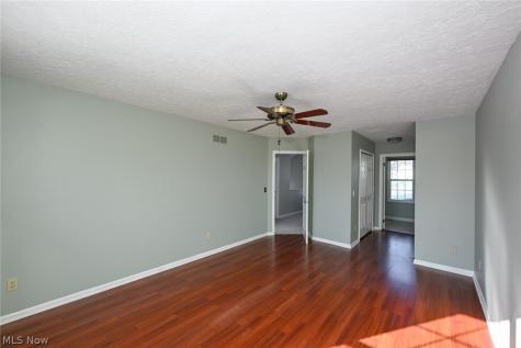 7121 W Cross Creek Trail Brecksville OH 44141