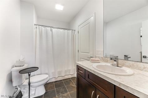 279 Tinkers Trail Aurora OH 44202