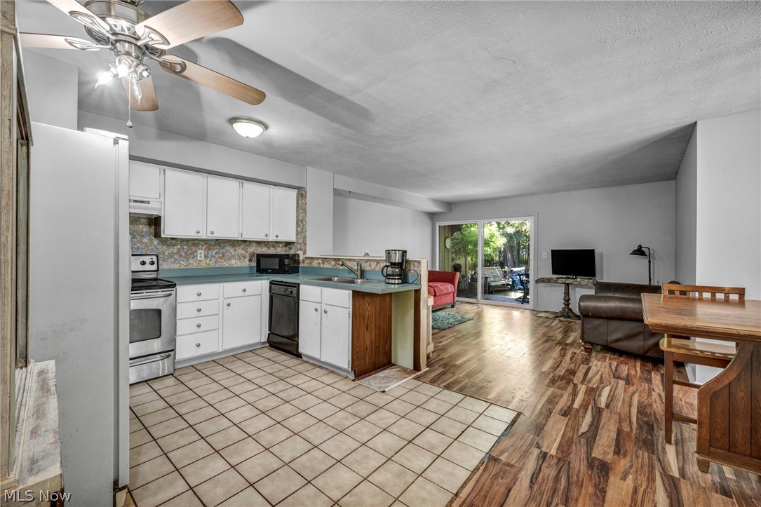 40 Landings Way Avon Lake OH 44012