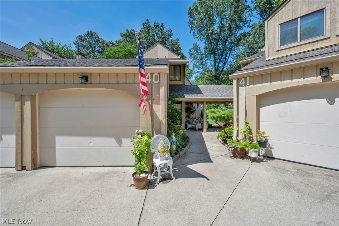 40 Landings Way Avon Lake OH 44012