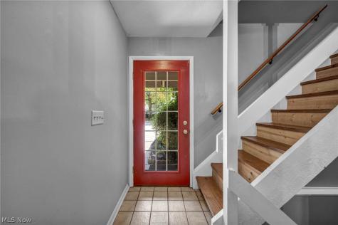 40 Landings Way Avon Lake OH 44012