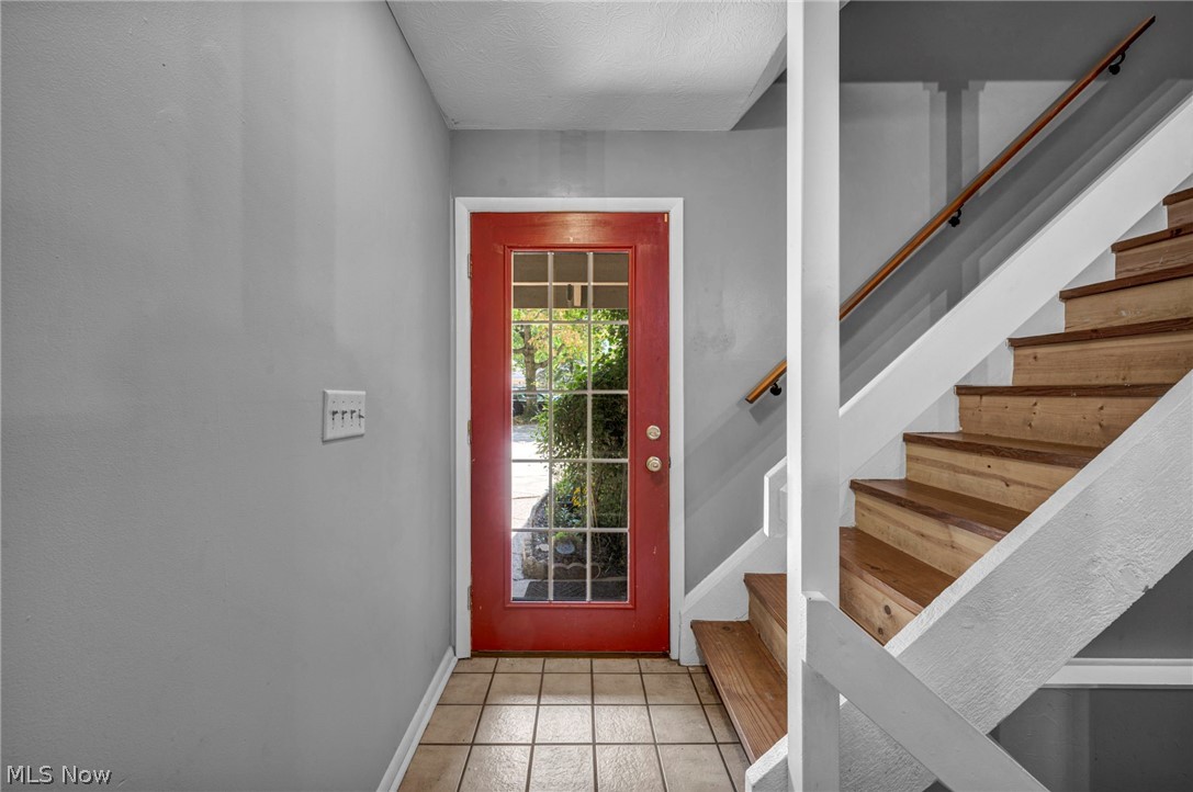 40 Landings Way Avon Lake OH 44012