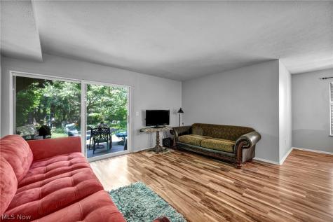 40 Landings Way Avon Lake OH 44012