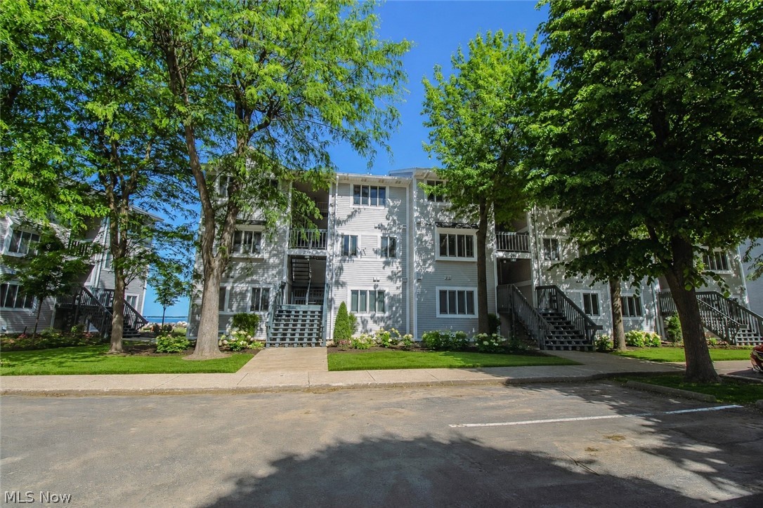 230 W Lakeshore Drive Port Clinton OH 43452