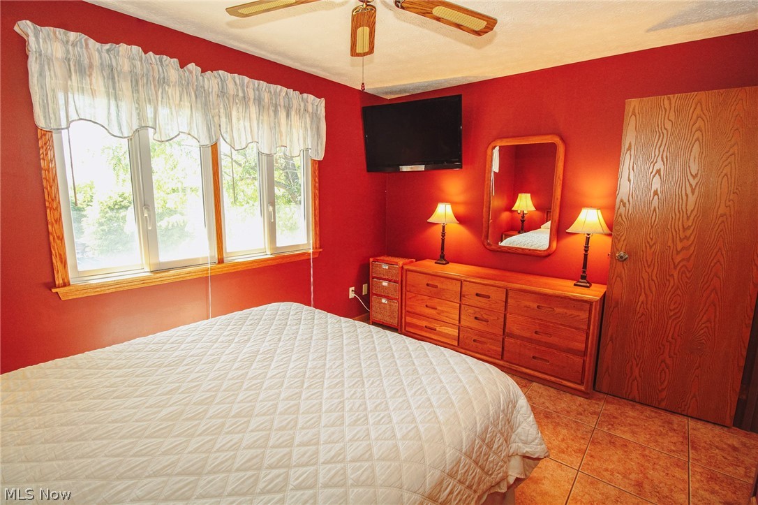 230 W Lakeshore Drive Port Clinton OH 43452