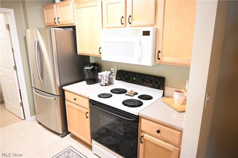 3395 Lenox Village Drive Fairlawn OH 44333