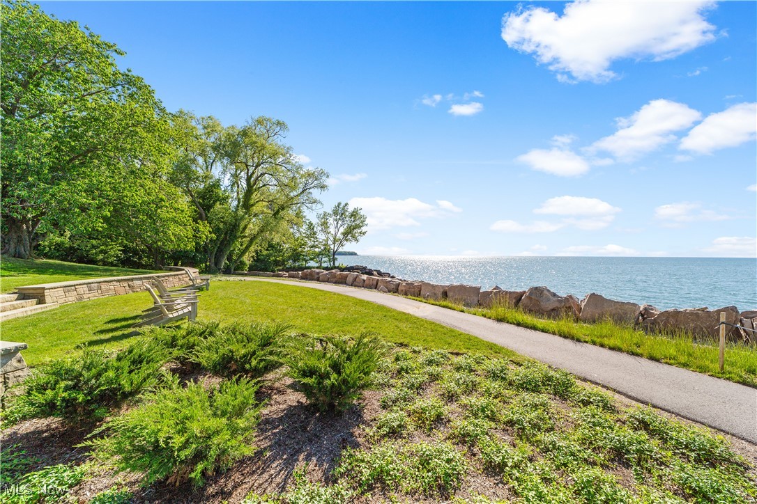 1 Bratenahl Place Bratenahl OH 44108