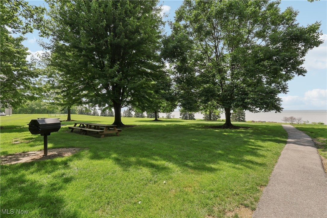 1 Bratenahl Place Bratenahl OH 44108