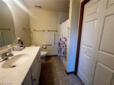 2570 Barnstone Avenue SW Canton OH 44706