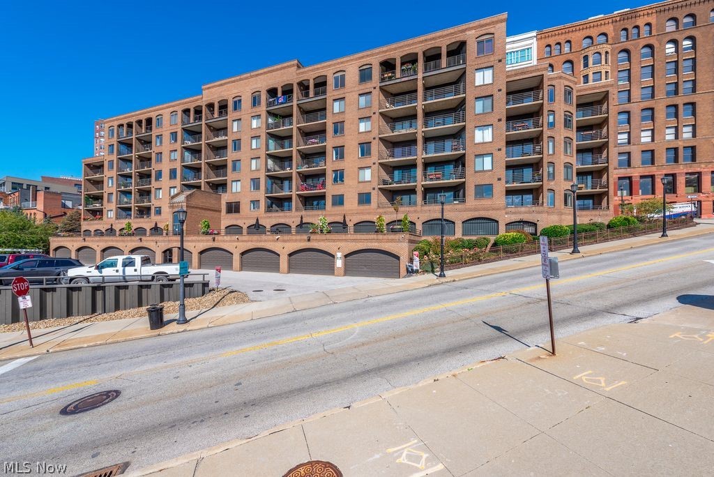 1444 W 10 Street Cleveland OH 44113