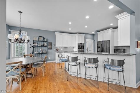 585 Burgess Circle Aurora OH 44202