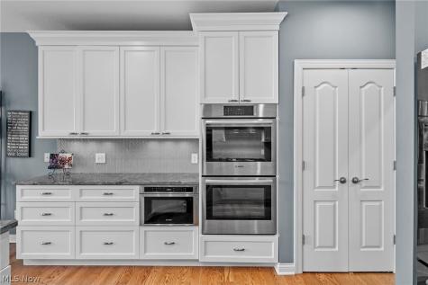 585 Burgess Circle Aurora OH 44202