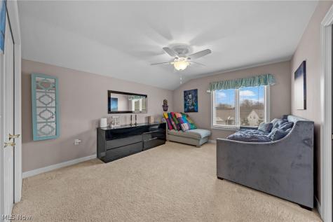 585 Burgess Circle Aurora OH 44202