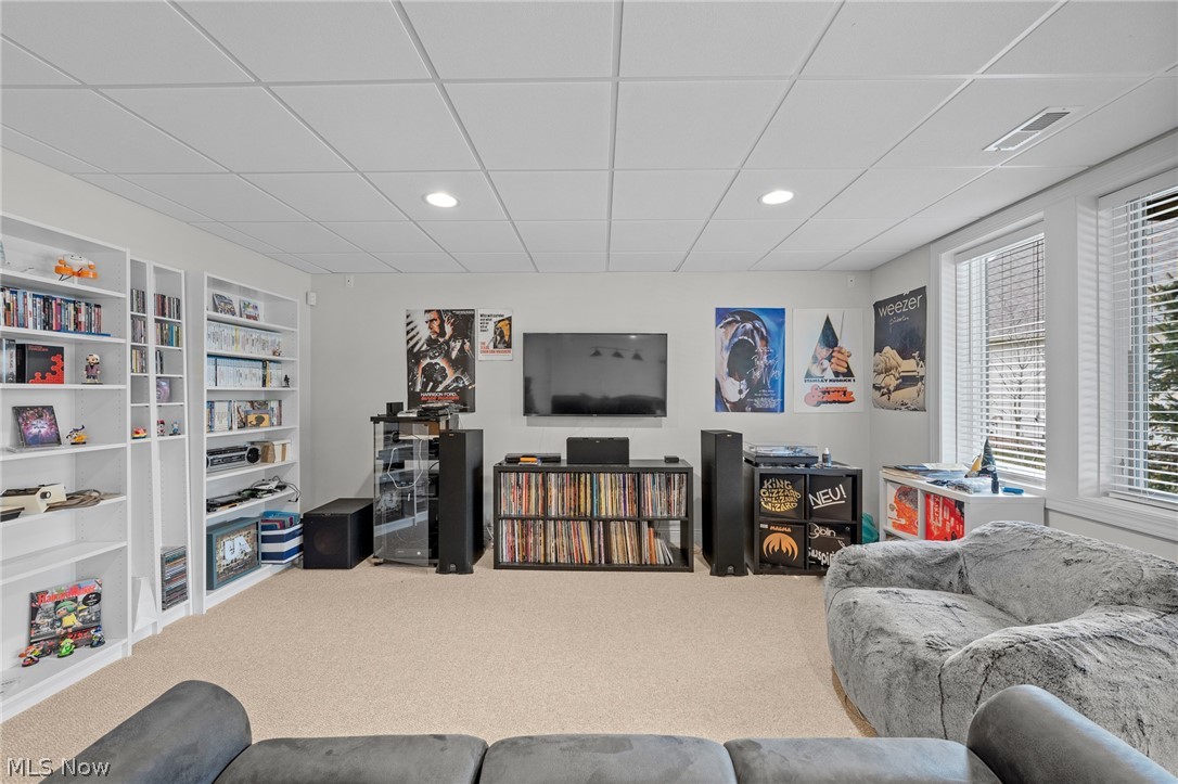 585 Burgess Circle Aurora OH 44202