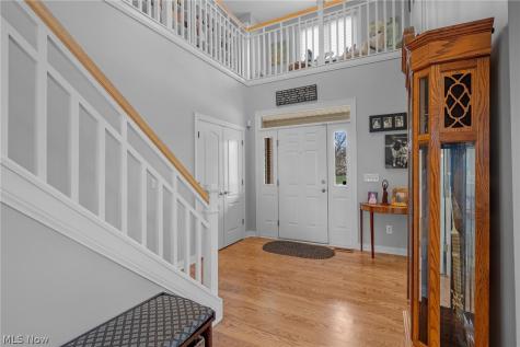 585 Burgess Circle Aurora OH 44202