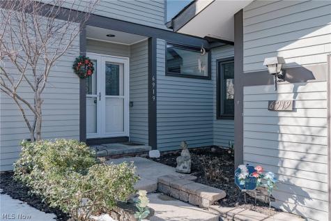 6919 Woodwalk Drive Brecksville OH 44141