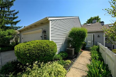 Sutton Place Akron OH 44313