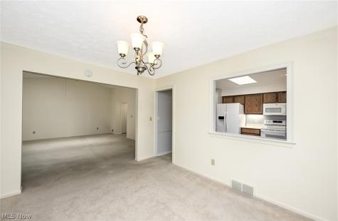 839 Sutton Place Akron OH 44313