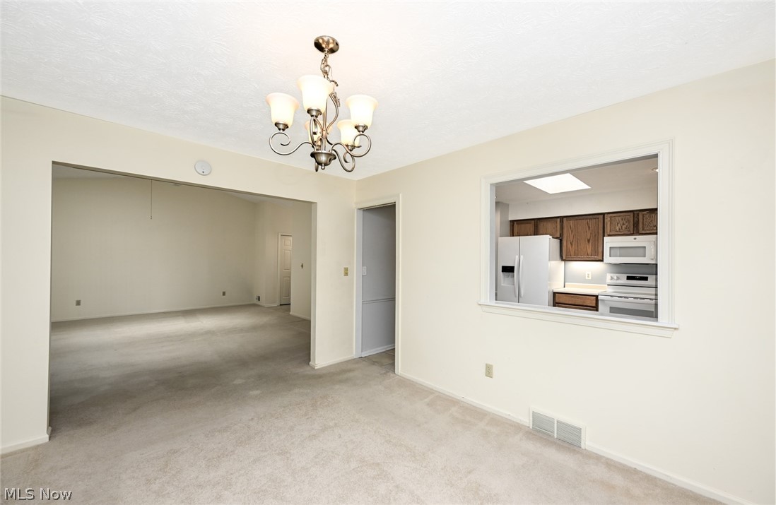 839 Sutton Place Akron OH 44313