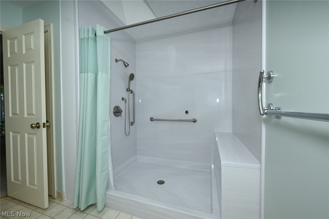 839 Sutton Place Akron OH 44313