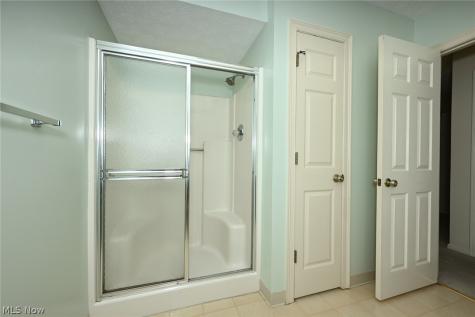 839 Sutton Place Akron OH 44313