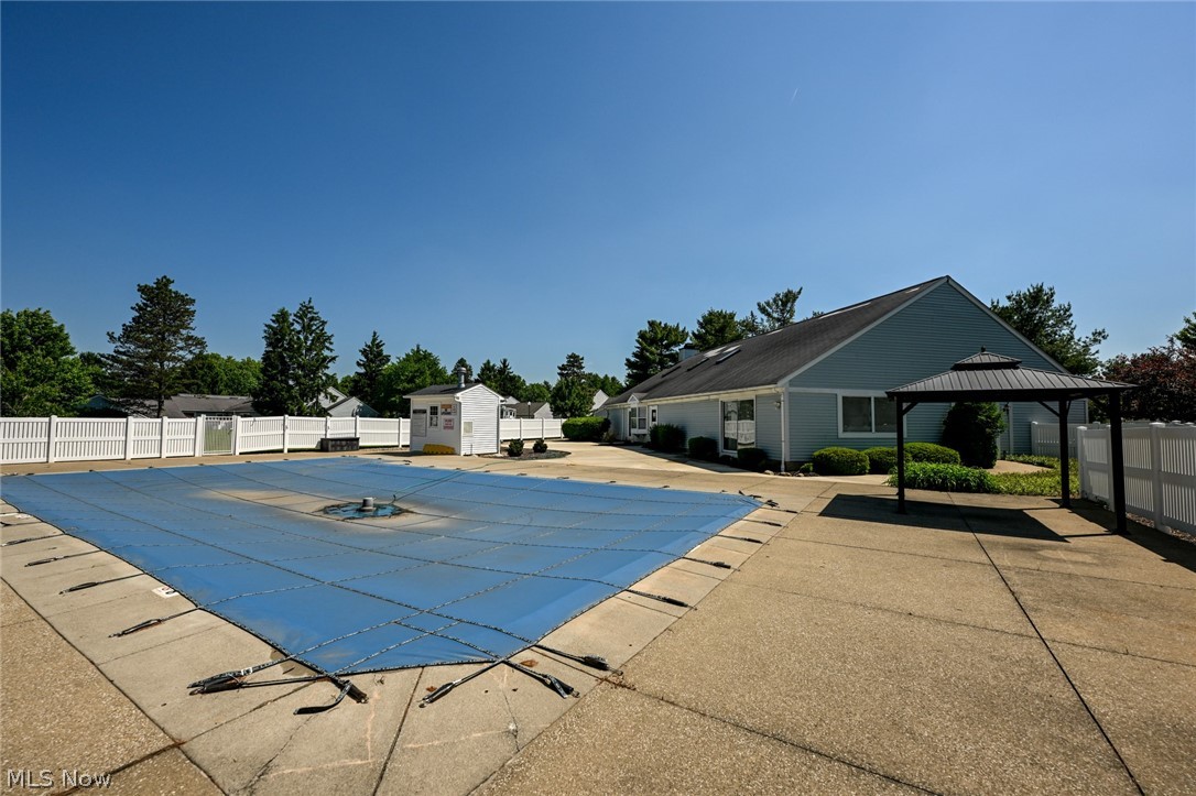 839 Sutton Place Akron OH 44313