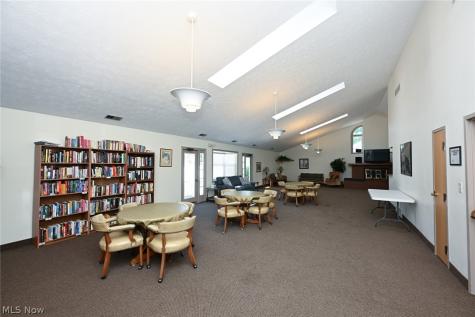 839 Sutton Place Akron OH 44313