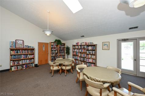 839 Sutton Place Akron OH 44313