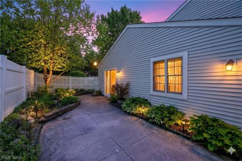 Sutton Place Akron OH 44313