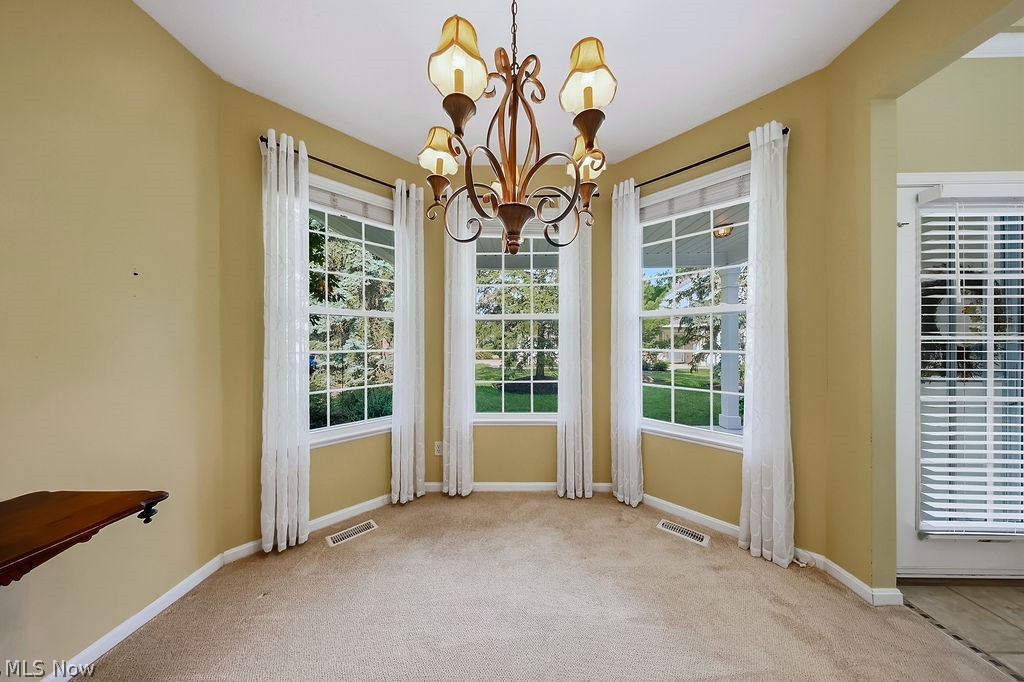 4 Whitaker Cove Avon Lake OH 44012
