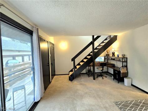 1579 Treetop Trail Akron OH 44313