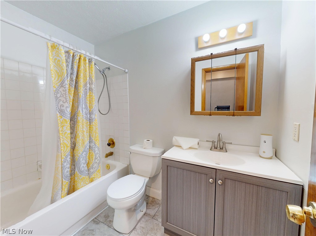 8240 Deepwood Boulevard Mentor OH 44060