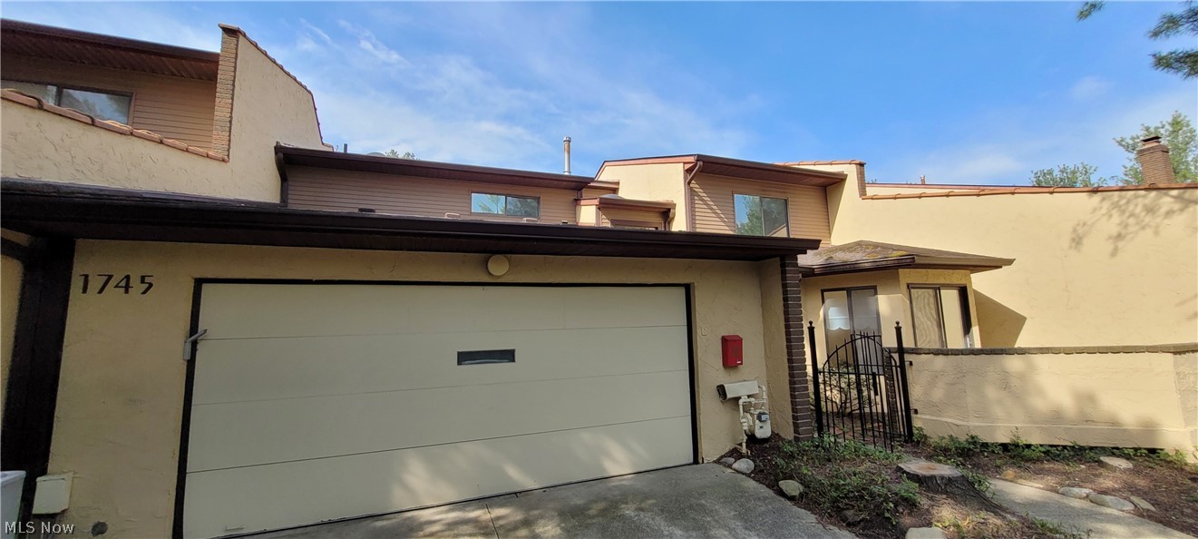 1745 Brookwood Drive Akron OH 44313