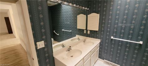 1745 Brookwood Drive Akron OH 44313