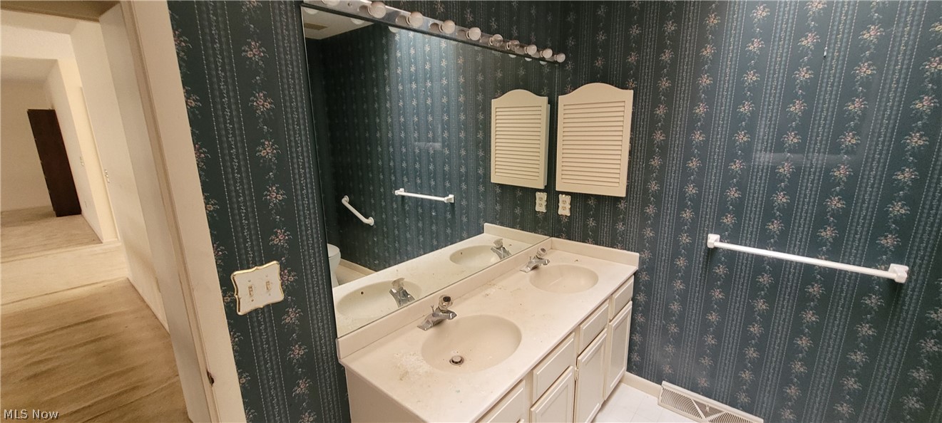 1745 Brookwood Drive Akron OH 44313