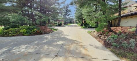 1745 Brookwood Drive Akron OH 44313