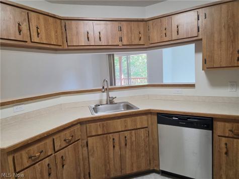 1150 Tollis Parkway Broadview Heights OH 44147