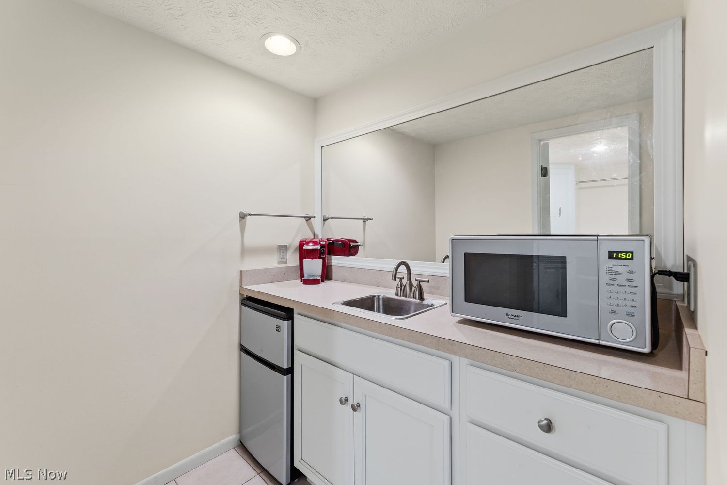 1938 Hemlock Drive Kent OH 44240